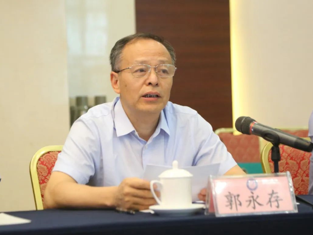 我校与上海交通大学医学院签署战略合作协议